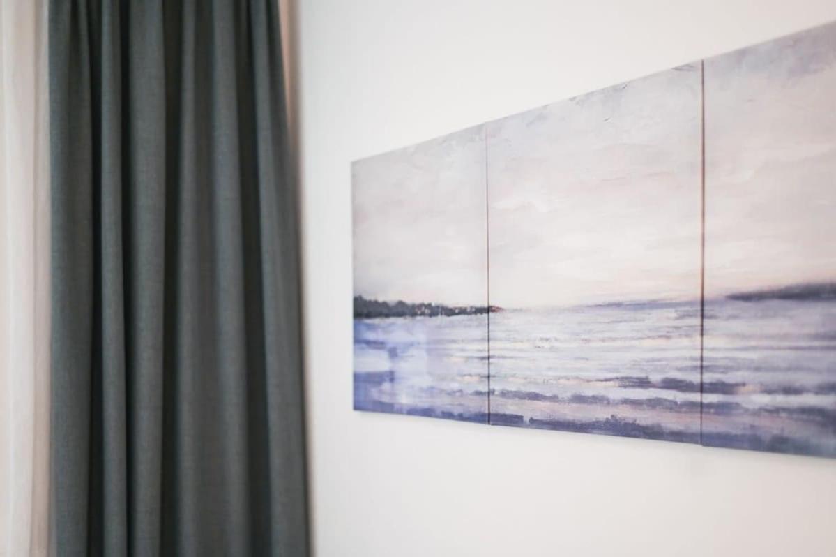 City Center Apartment - Modern & Elegant Bratislava Bagian luar foto